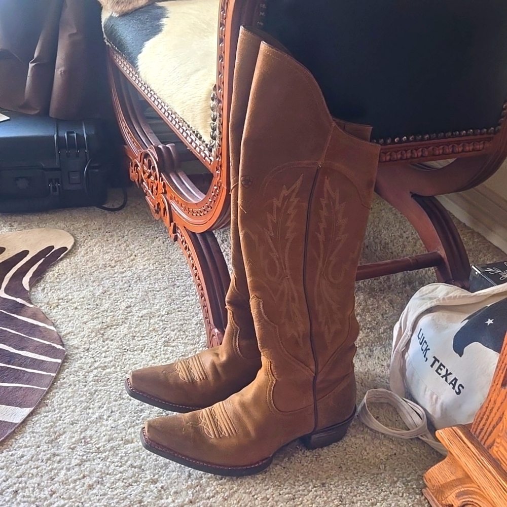Ariat Murrieta size 9 boots